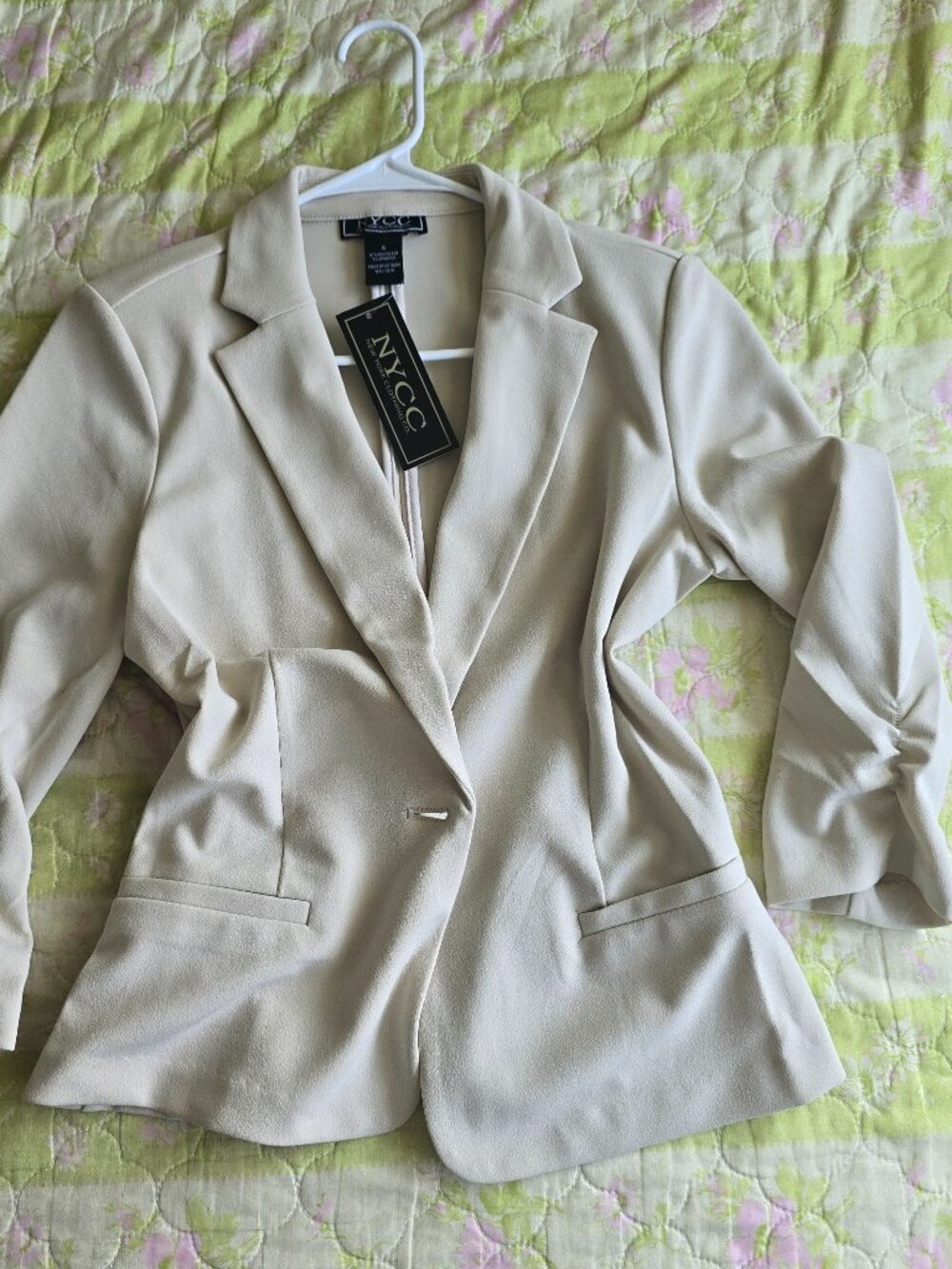 NWT NYCC Beige Ruched 3/4 Sleeve One-Button Blazer Jacket Small